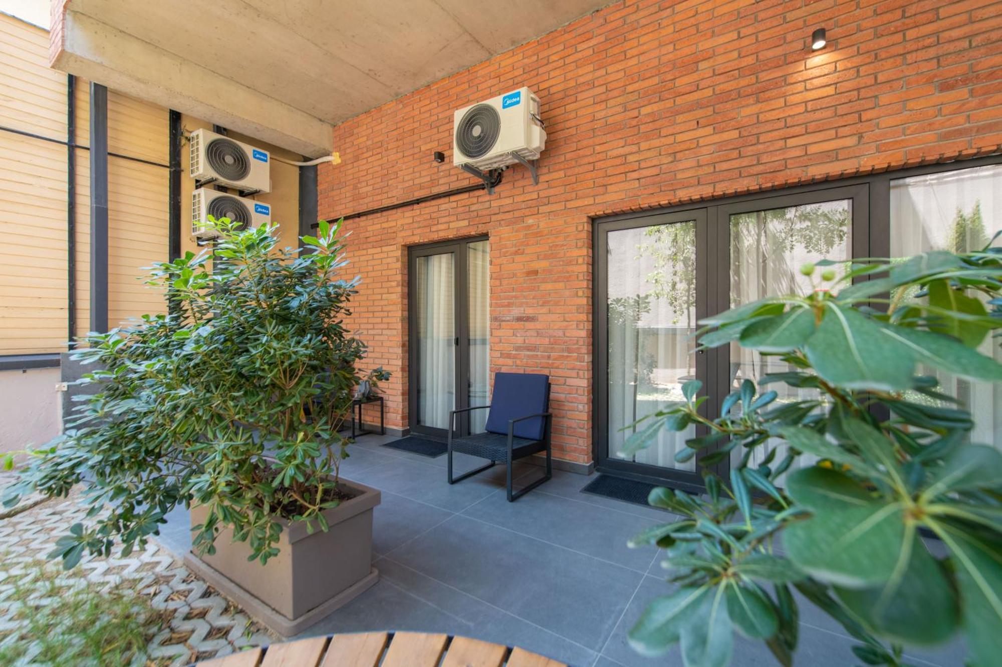 Qstay Gratus Tbilisi Exterior foto