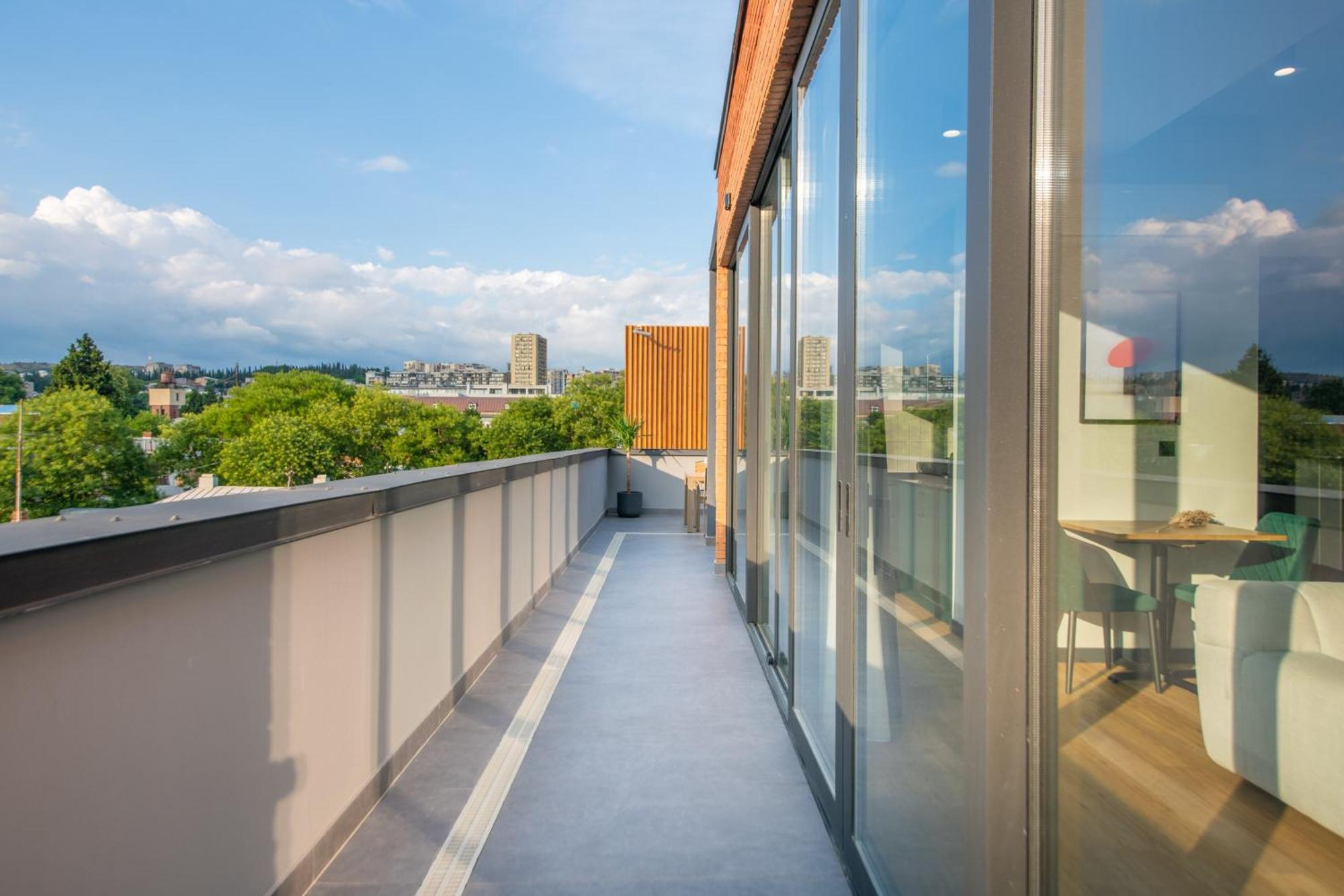 Qstay Gratus Tbilisi Exterior foto