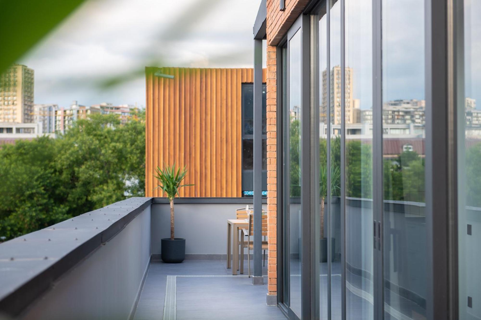 Qstay Gratus Tbilisi Exterior foto