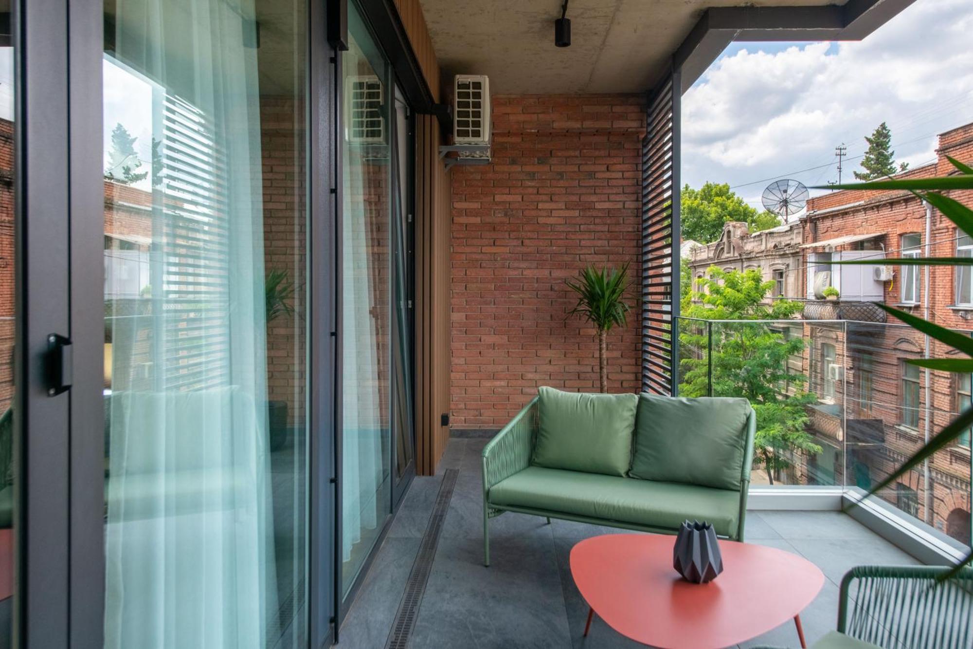 Qstay Gratus Tbilisi Exterior foto